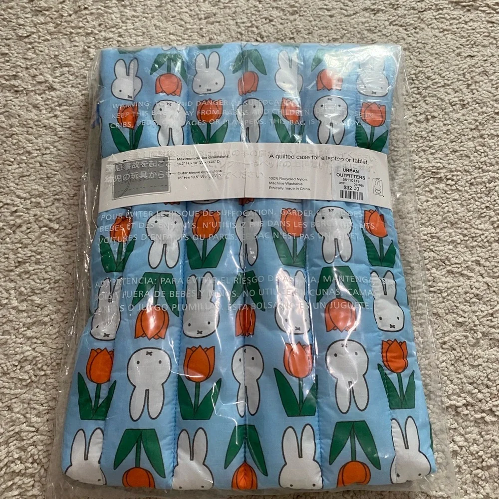 BAGGU Puffy 16" Retro Recycled Laptop Sleeve NWT - Tulip Miffy - UO Exclusive - Picture 5 of 6